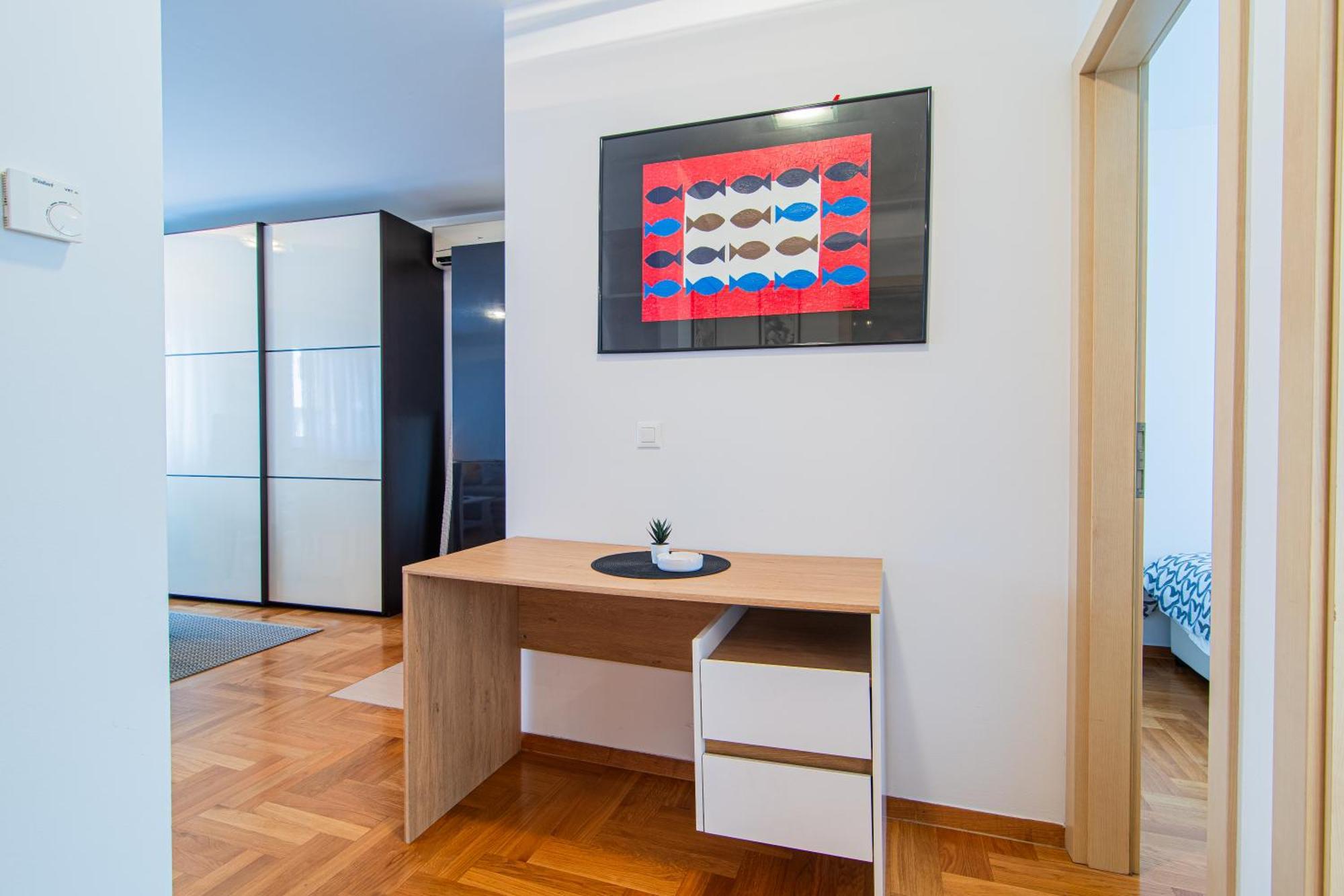 Flexible Selfcheckins 97 - Zagreb - Garden - Parking- Loggia - 2 Bedrooms المظهر الخارجي الصورة